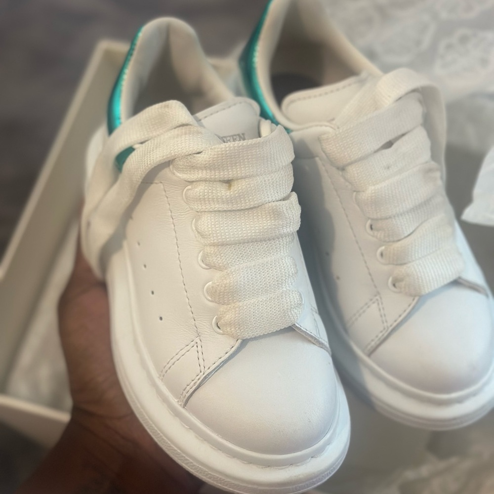 Alexander McQueen White and Teal Kids Sneakers
